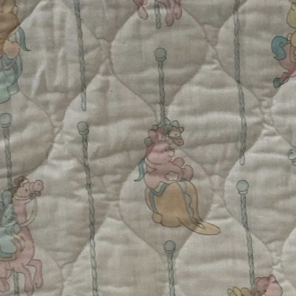 Vintage 80s Morgan Inc Teddy Beddy Bear Carousel Quilted Baby Blanket‎ Quilt
